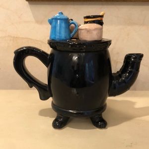 Cardinal 1999 Ceramic Pot Belly Stove teapot